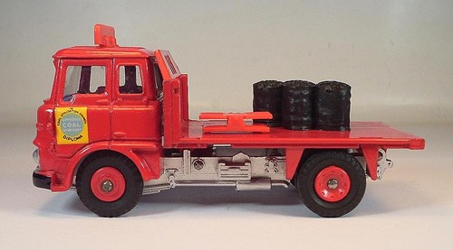 Dinky toys england 425 - toys,