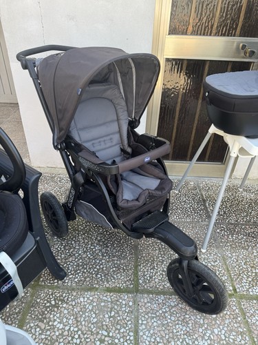 Trio chicco seggiolino - +, auto