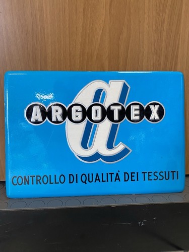 Insegna pubblicitaria - 🔺insegna,