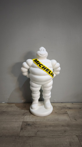 89592 statua resina omino - in,