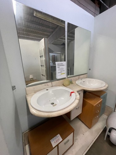 Mobile bagno sospeso con - con, 2