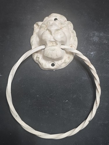 Antico anello asciugamano