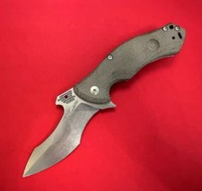 Coltello pieghevole tattico