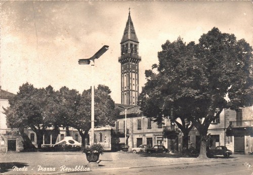 Pavia mede piazza - mede,