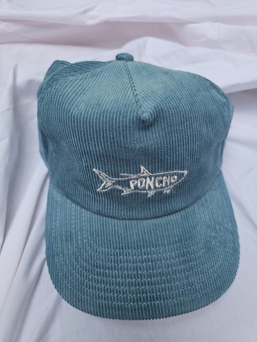 Poncho cappello baseball uomo
