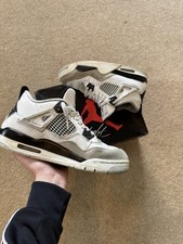 Air Jordan 4 nero militare