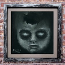 Bambola rotta gotica scura