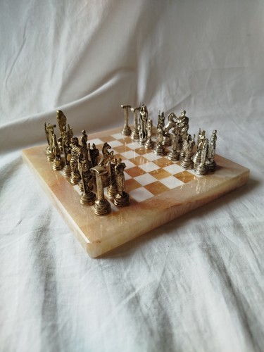 Scacchi miniatura con - in,