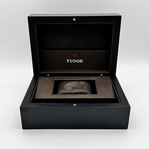 Tudor black bay - black,