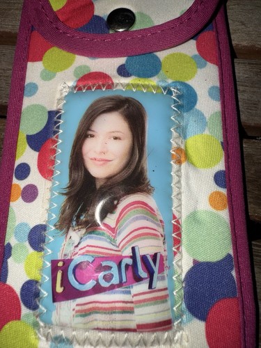 Carly little carrying cas - carly,