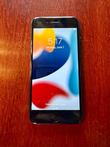 Apple iphone jet black - 7,