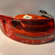 SX. FANALE POST. PARTE EST. per AUDI RS4 4.2 V8 FSI quattro S 70eccb 8K9945095