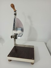 Antica Affettatrice per Pane