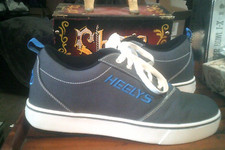 NUOVE SCARPE DA SKATE CON