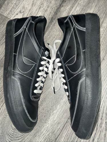 Taglia sneakers basse - 11,