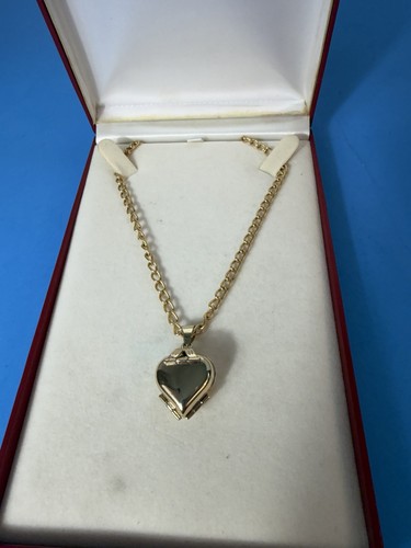 Collana medaglione