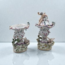 Coppia di raffinate potiche in