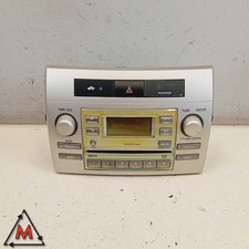 Autoradio CD 86120-0F010 per TOYOTA COROLLA VERSO MK3 2004-2007 usato (102321)