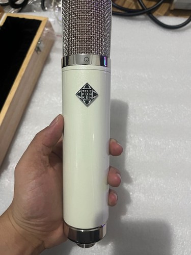Nuovo microfono professionale