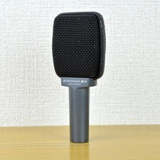 [A] Sennheiser e609 NERO