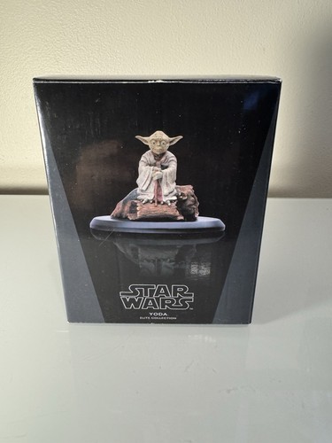 Statua attakus star - star, yoda