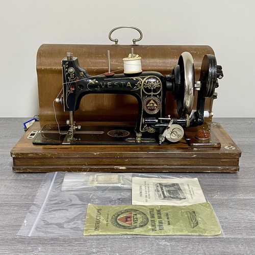 Antique vesta 1930s sewing - antique,