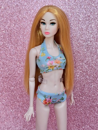 Bambola capelli rossi corpo
