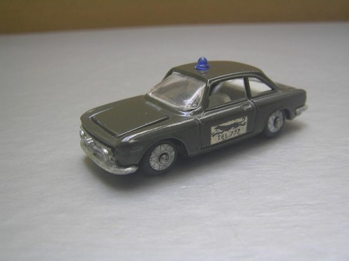 Penny politoys alfa romeo - 0/46,