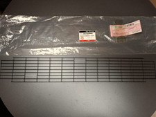 DXC100240-GRIGLIA PARAURTI