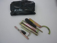 TROUSSE ATTREZZI ORIGINALE APRILIA SCARABEO 125/200/250 cc  MOTORE PIAGGIO