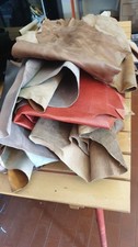 SCARTI RITAGLI PEZZI GRANDI DI VERA PELLE 10KG