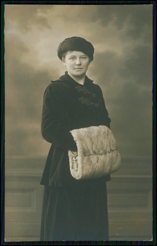 Cartoline donne 1920 40 - -,