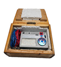 U5) Multimetro analogico