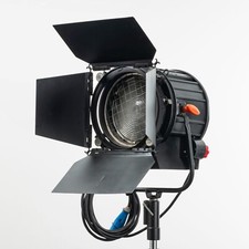 Lampada Spot professionale marca: QuartzColor Ianiro mod. CASTOR 2000W alogeno. 