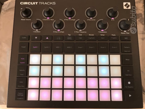 Novation circuit tracks - circuit,