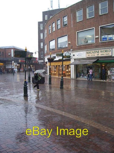 Photo 6x4 wet - day, old