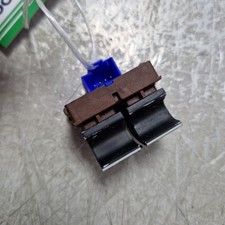 Pulsanti interruttori serbatoio e portellone post VW Passat MK5 3C5 Variant 2.0 