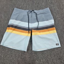Pantaloncini da tavola