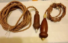 n. 2 DEVIATORI vintage a peretta in legno con treccia in seta