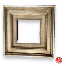 Cornice quadrata in legno in