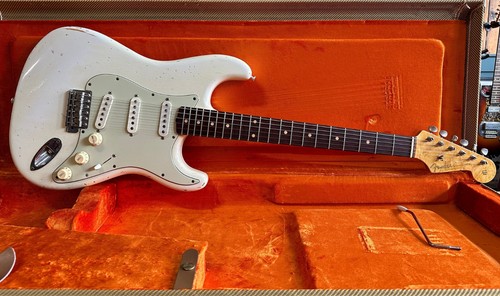 Fender stratocaster custom - fender,