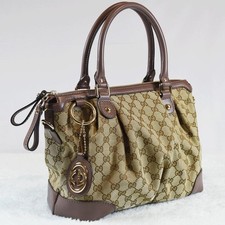 GUCCI GG Canvas Sukey 247902