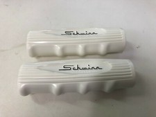 Bicicletta Schwinn anni 60 bianca con lettere nere manopole manubrio paffute Corvette e