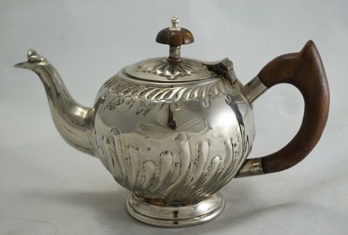 N8525 stupenda teiera in - ,