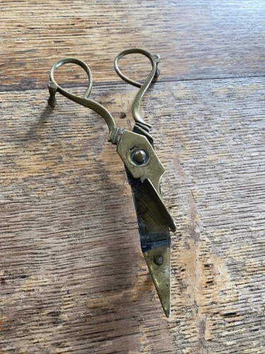Antique candle snuffer doubter - antique,