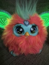 Hasbro Furby Coral giocattolo