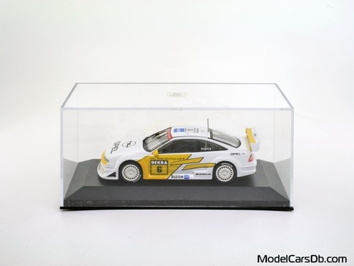 Opel calibra v6 1995 - 1:43,