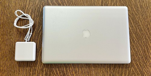 Apple macbook pro 2 8ghz - macbook, 17"