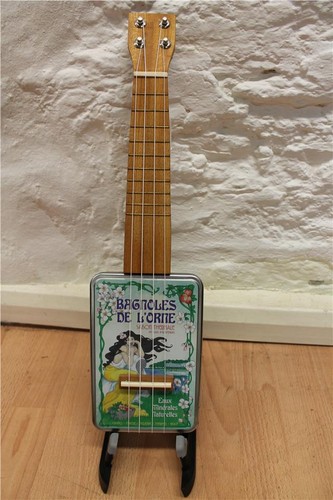 Tinkulele eletto acustico - tinkulele, eletto-acustico