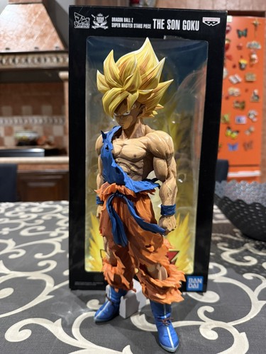 Goku super saiyan figure - goku,